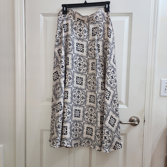 Ann Taylor Tiled Tie Waist Maxi Skirt - Picture 5 of 5